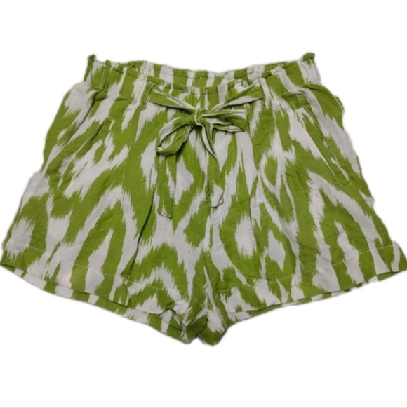 by Anthropologie Breezy Paper Bag Shorts Chartreuse Women's Medium Linen Blend - Picture 3 of 7